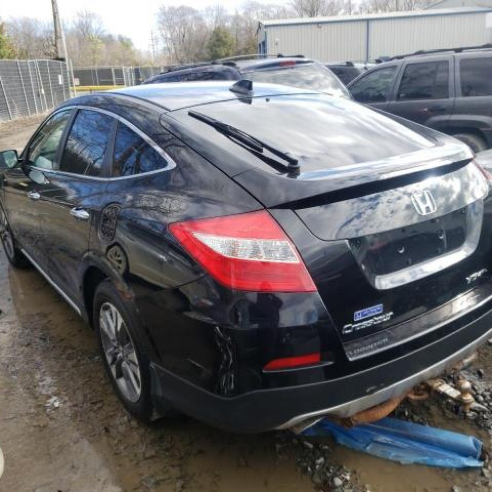 Купити Honda Crosstour крило заднє, запчастини.  в Жовква на bibibka.com 2