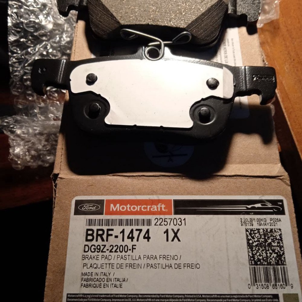 Купити Колодки тормозные задние   Ford/Motocraft 2257031,BRF-1474,DG9Z-2200-F  2257031 в Київ на bibibka.com 0