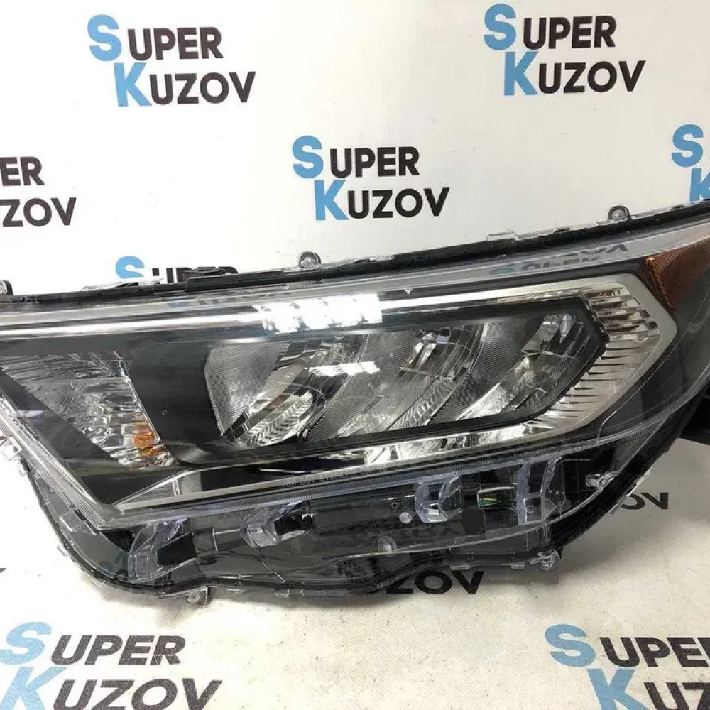 Купити Фара левая Toyota Rav 4 Led 2019 2020 Америка Оригинал Б/у 811500R142, 811500R140, 8117042810 в Київ на bibibka.com 0