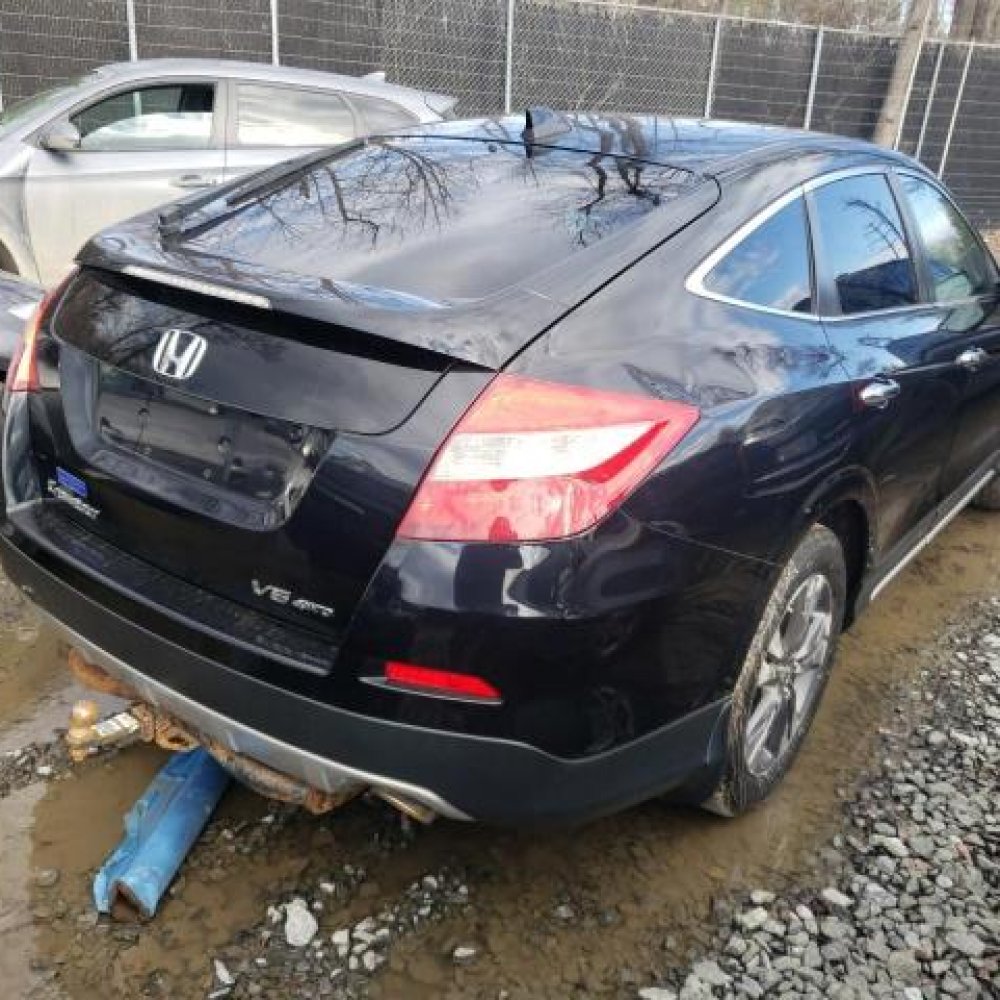 Купити Honda Crosstour крило заднє, запчастини.  в Жовква на bibibka.com 1